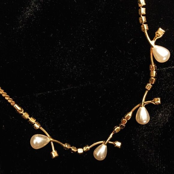 Pearl Drop Princess Necklace - Picture 5 of 7